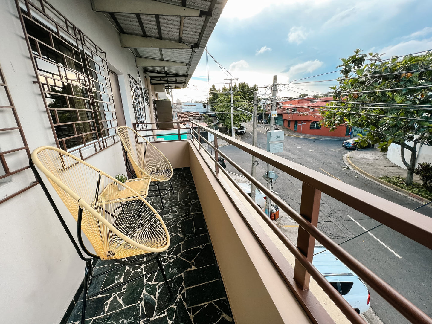 Oasis Verde: Habitación con cama King, AC, terraza y baño privado